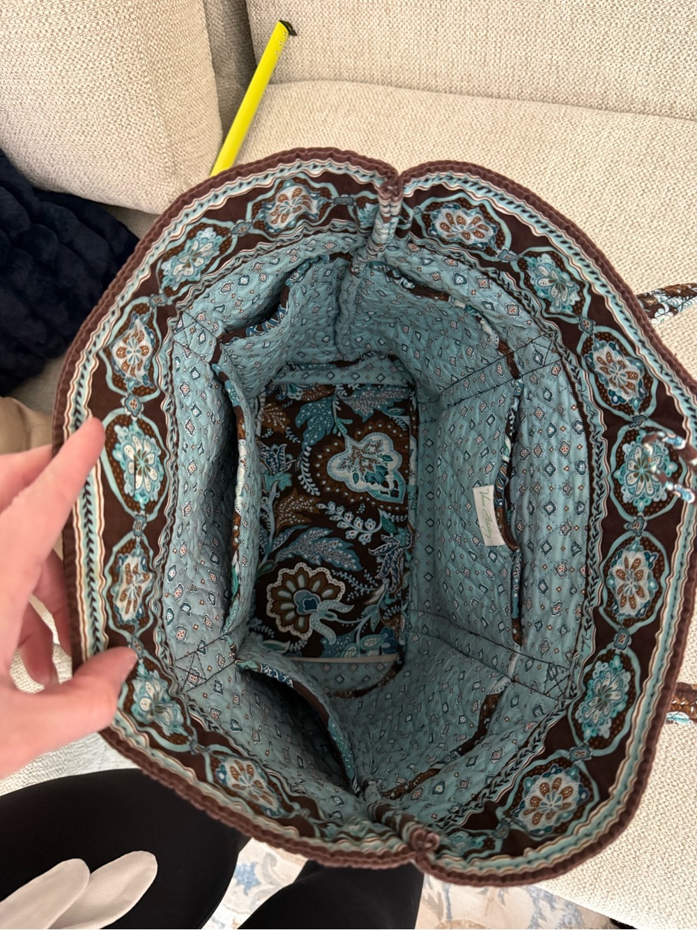 CUTE Vera Bradley Turquoise and Brown Floral Quilted Tote - Picture 4 of 4